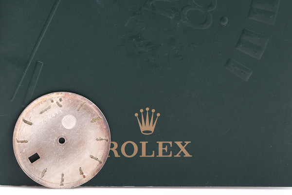 Load image into Gallery viewer, Rolex Datejust Silver Stick marker dial for model 1601 FCD13077
