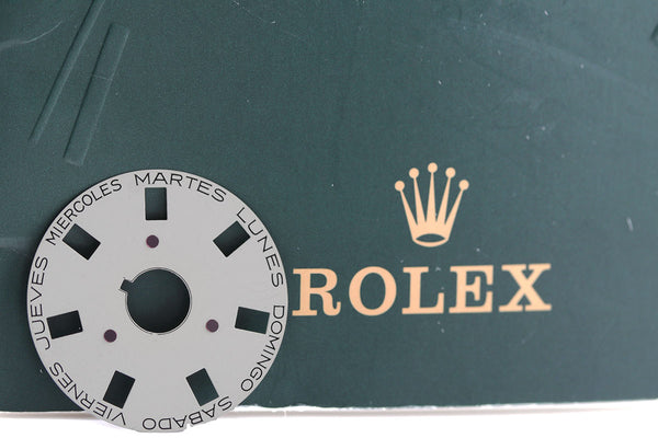 Load image into Gallery viewer, Rolex Day Calendar for Day-Date model 18078 - 18038 caliber 3055 FCD14058
