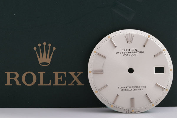 Load image into Gallery viewer, Rolex Mens Datejust silver Stick Dial fat 6 and 9 for 1601 - 1603 FCD14956
