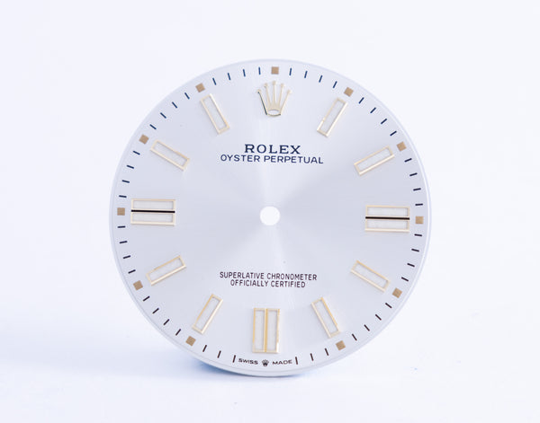 Load image into Gallery viewer, Rolex Silver Oyster Perpetual Dial for model 124300 FCD20923
