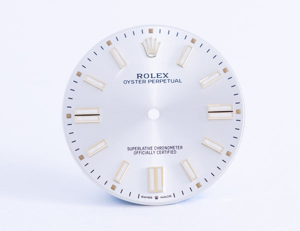 Load image into Gallery viewer, Rolex Silver Oyster Perpetual Dial for model 124300 FCD20947
