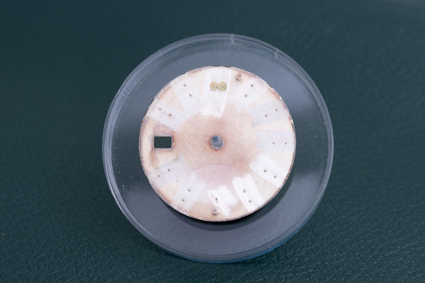 Load image into Gallery viewer, Rolex Silver Stick Date dial for model 1500 FCD26479
