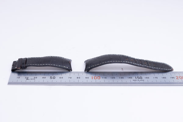 Load image into Gallery viewer, Audemars Piguet USED 20mm Black leather Strap FCD26587
