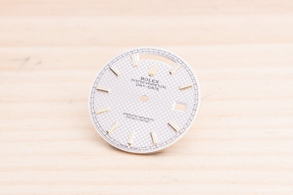 Load image into Gallery viewer, Rolex Daydate 40mm Silver Motif Dial for 228238 FCD28328
