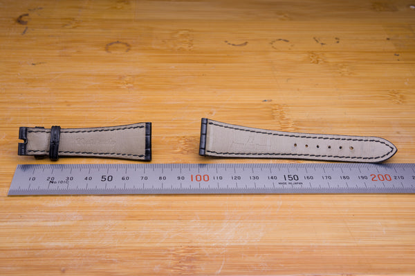 Load image into Gallery viewer, Audemars Piguet 21mm x 16mm  Black Strap FCD29128

