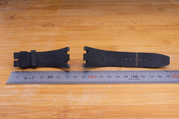Load image into Gallery viewer, Audemars Piguet 30x21mm black strap FCD29234
