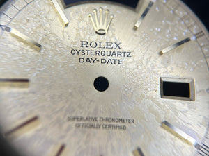 Rolex Day-Date Oyster Quartz Champagne Stick marker dial ( Damaged ) for 19018 FCD30024