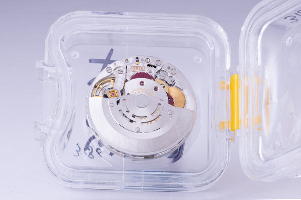 Load image into Gallery viewer, Rolex Rare 3186 Movement for GMT or Explorer FCD30037
