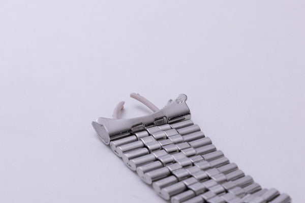 Load image into Gallery viewer, Rolex 20mm 6251h Folded Jubilee Bracelet circa 1972 W 55 Ends FCD30135
