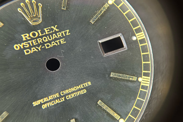 Load image into Gallery viewer, Rolex DayDate Black Stick Oysterquarts Dial 19018 FCD30473
